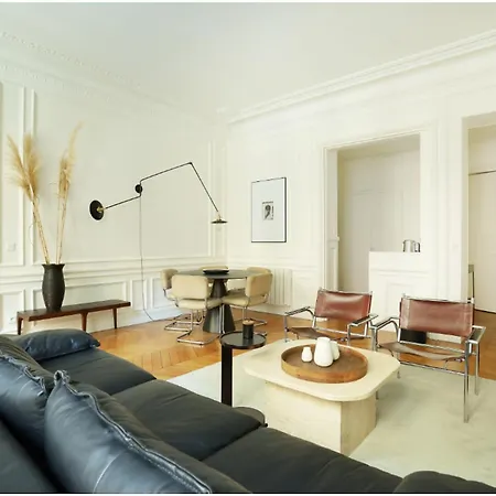 Luxurious - Located In Centre - Walking Distance From The Louvre *